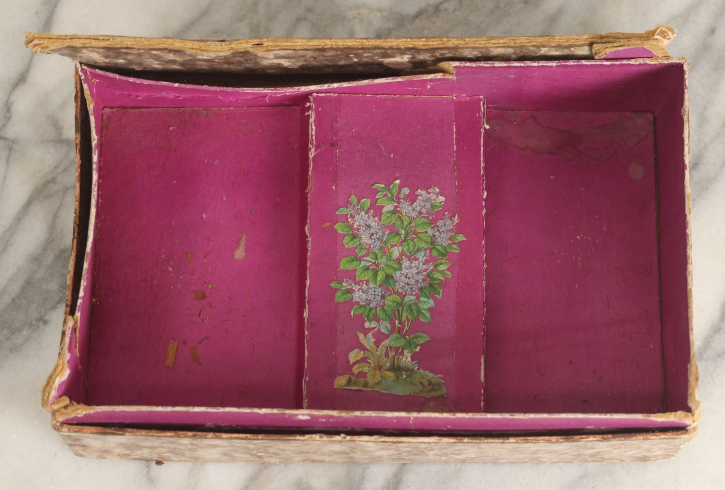 Lot 015 - Antique Ladies Cuff Set Pair In Original Box, Missing Lid, With Paper Label, As Found, Note Wear To Box