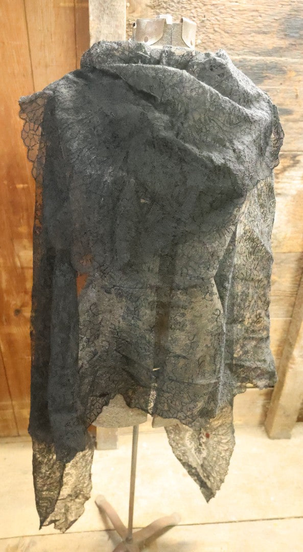 Lot 002 - Antique Early 20th Century Black Lace Mourning Shawl With Floral Pattern Design