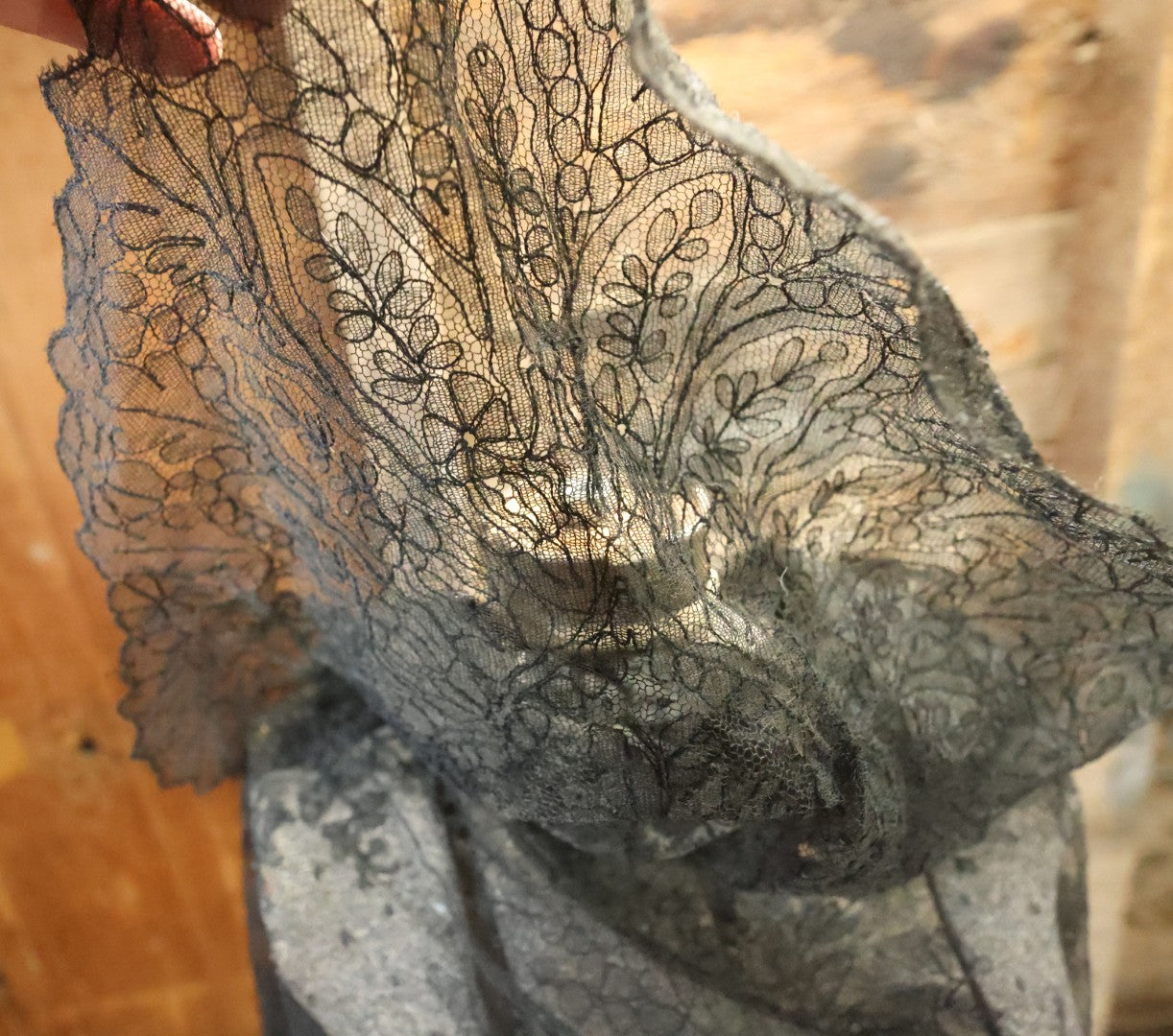 Lot 002 - Antique Early 20th Century Black Lace Mourning Shawl With Floral Pattern Design