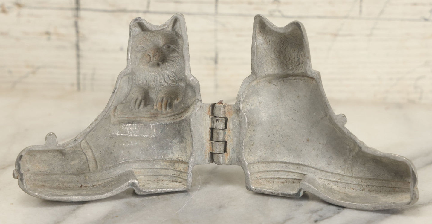 Lot 132 - Vintage Pewter Ice Cream Chocolate Candy Mold, Cat In Boot, Marked No. 178