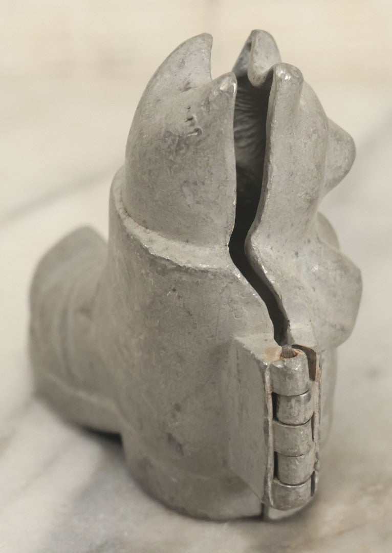 Lot 132 - Vintage Pewter Ice Cream Chocolate Candy Mold, Cat In Boot, Marked No. 178