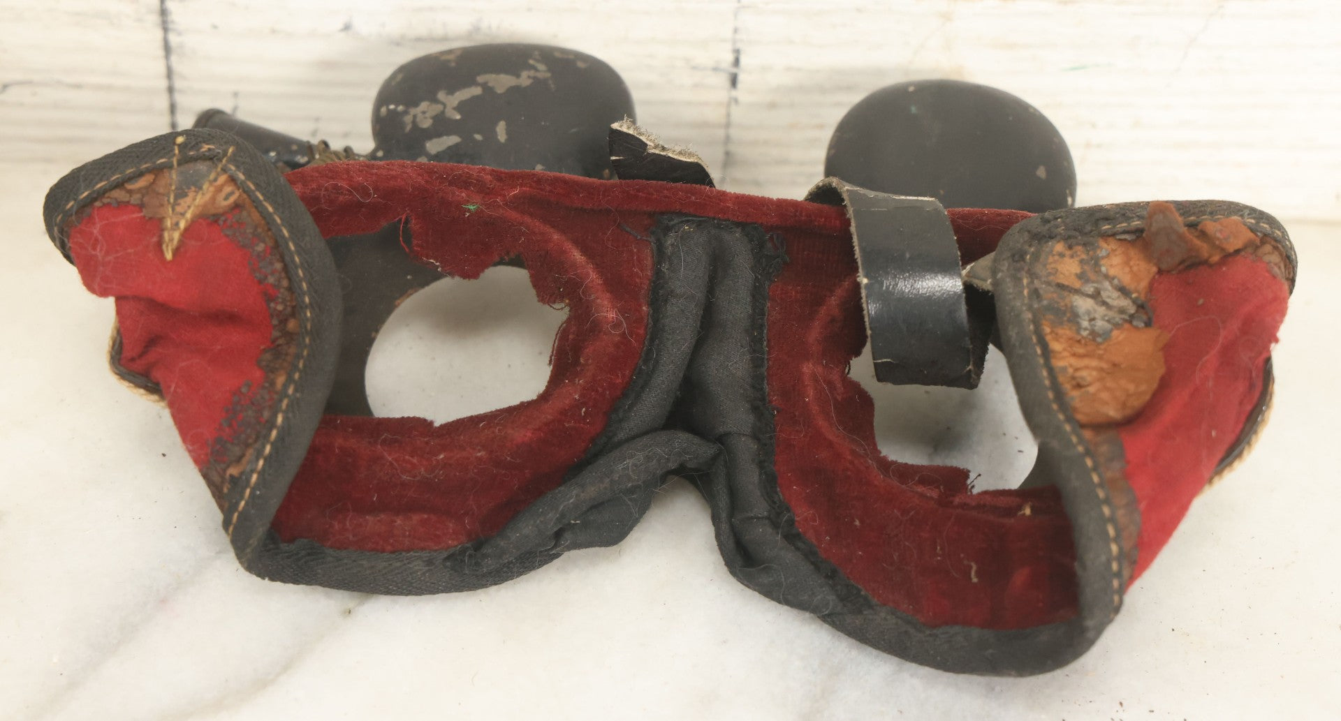 Lot 010 - Two Pairs Of Antique Odd Fellows I.O.O.F. Hoodwinks Ceremonial Goggles