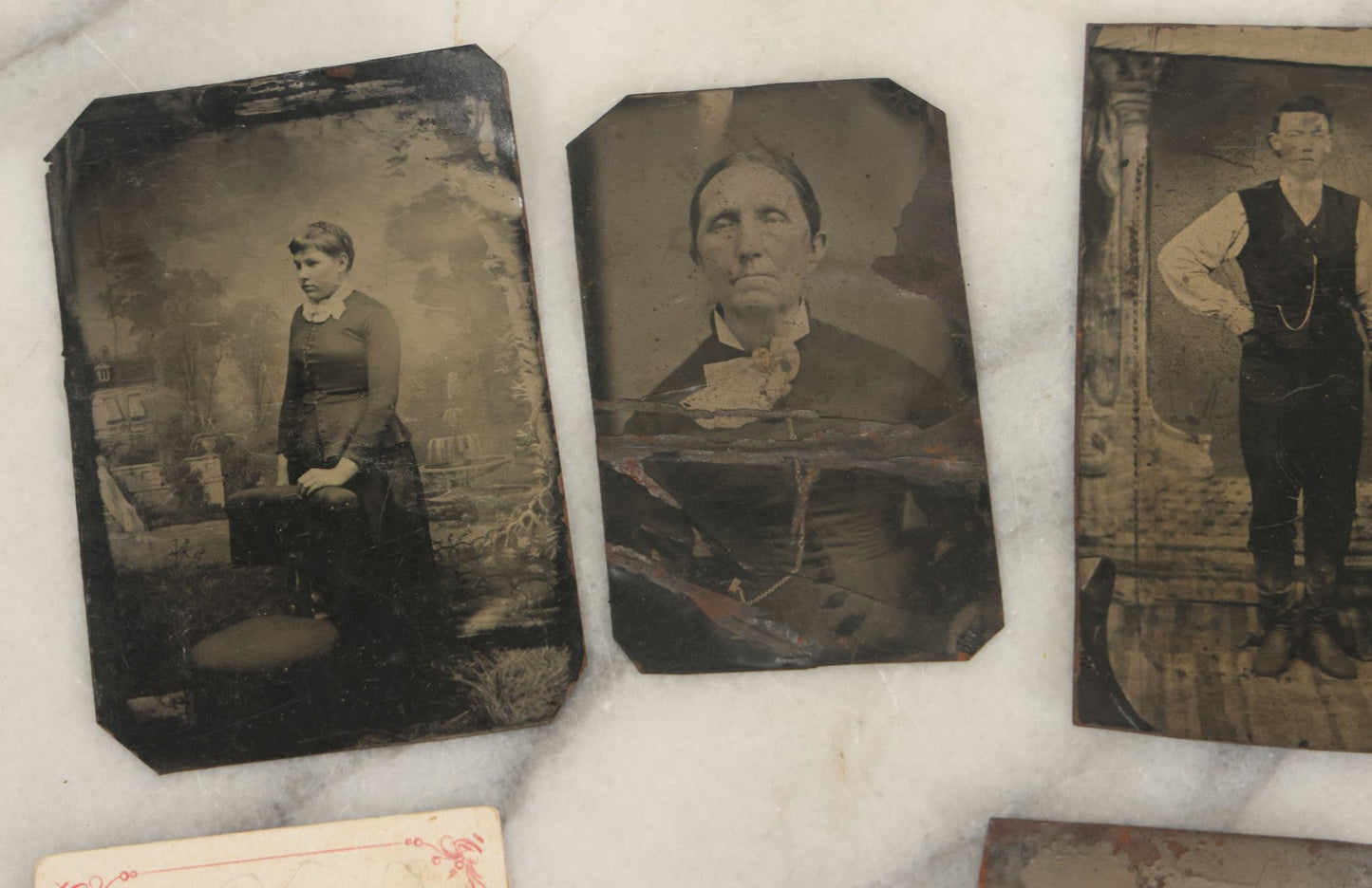 Lot 156 - Grouping Of 12 Antique Tintype Photographs Including Two Photos Of A Man With An Extremely Long Beard