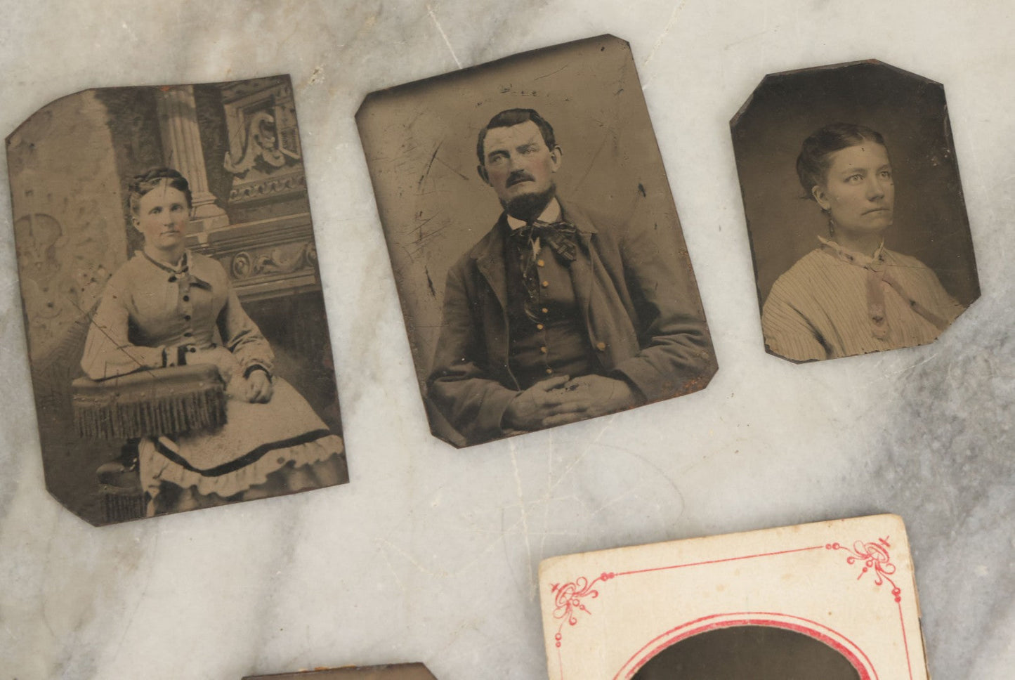 Lot 156 - Grouping Of 12 Antique Tintype Photographs Including Two Photos Of A Man With An Extremely Long Beard