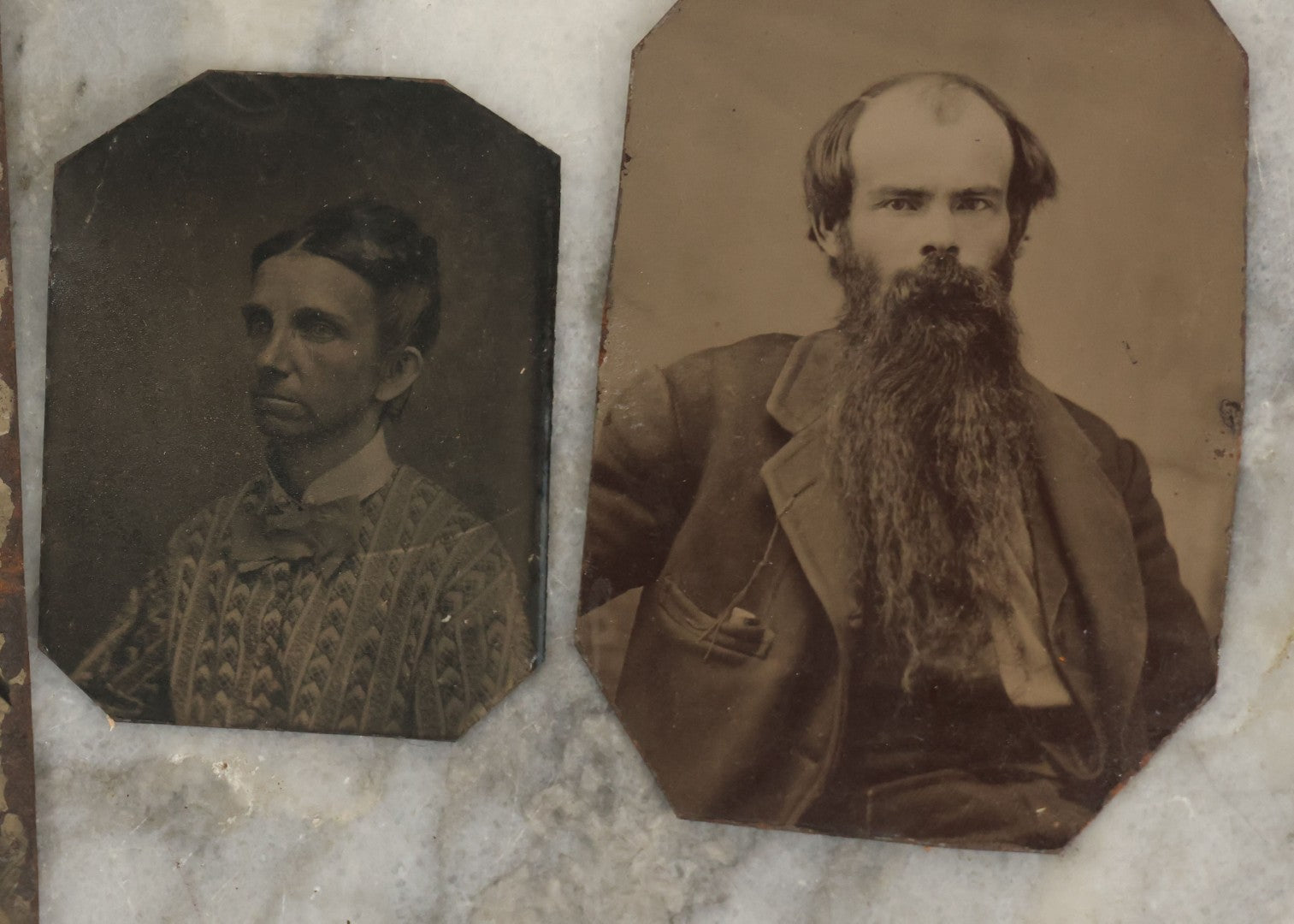 Lot 156 - Grouping Of 12 Antique Tintype Photographs Including Two Photos Of A Man With An Extremely Long Beard