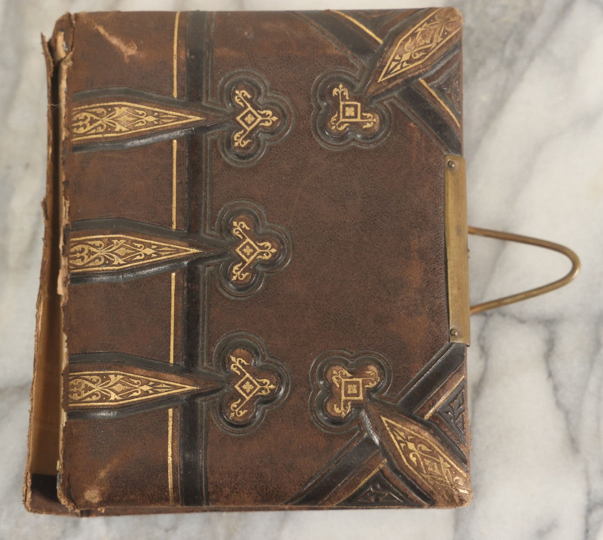 Lot 159 - Antique Victorian Photo Album With 25 Carte De Visite C.D.V. Photographs Including Young Girl On First Communion, Man In Top Hat, Note Spine Covering Loose