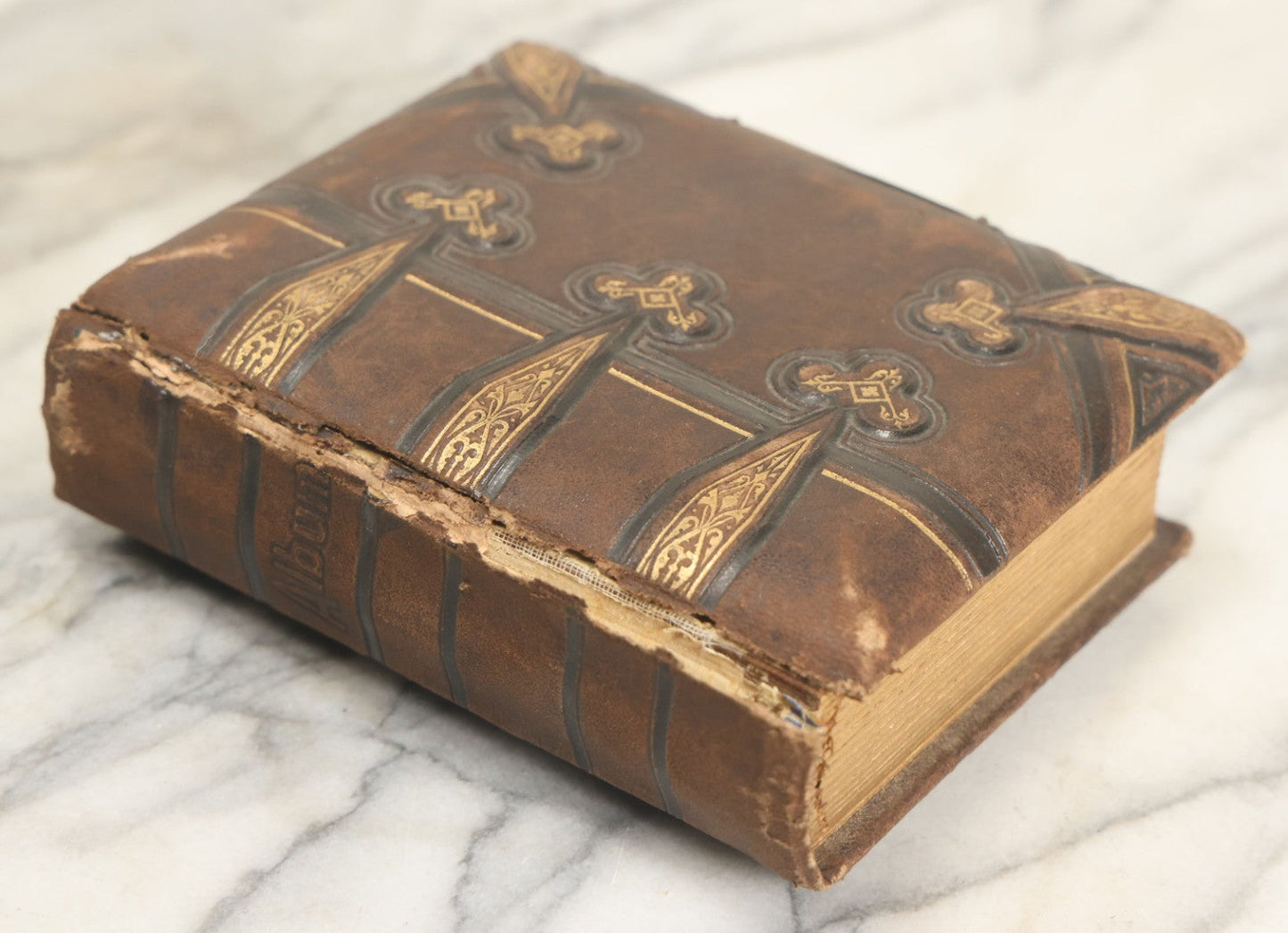 Lot 159 - Antique Victorian Photo Album With 25 Carte De Visite C.D.V. Photographs Including Young Girl On First Communion, Man In Top Hat, Note Spine Covering Loose