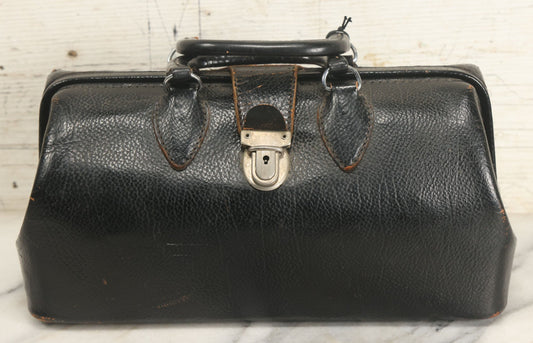 Lot 017 -  Vintage Small Size Leather Doctor / Pharmacist Top Grain Cowhide Bag, Marked Kruse, With Homa Latch, And Original Key