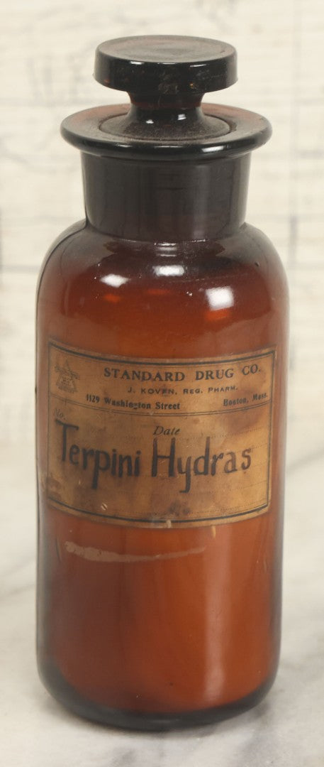 Lot 031 - Antique Standard Drug Co., Boston, Massachusetts, Brown Glass Apothecary Bottle With Handwritten Terpini Hydras Paper Label
