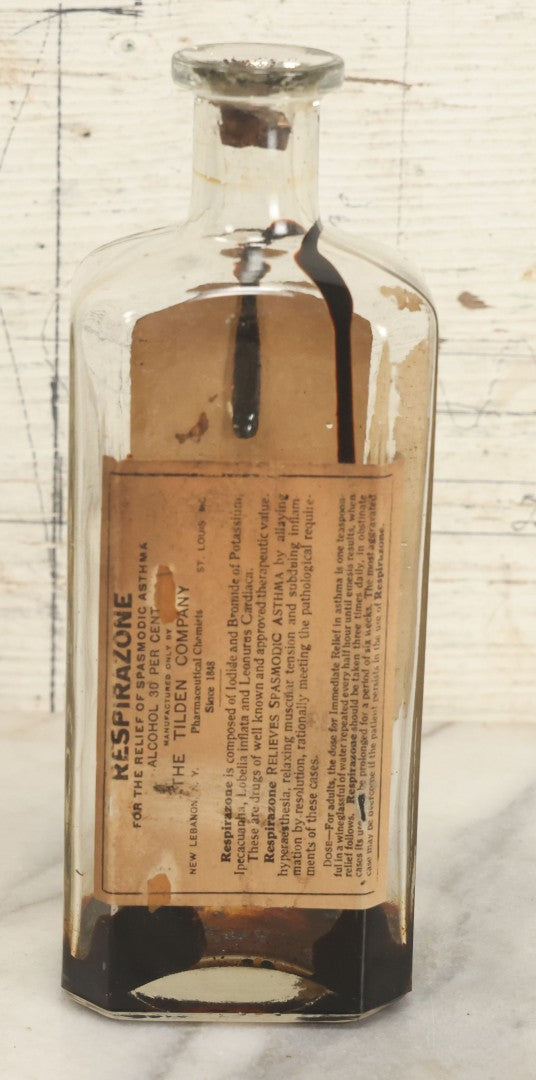 Lot 033 - Antique Tilden's Respirazone Pharmacy Bottle Prepared By The Tilden Company, New Lebanon, New York