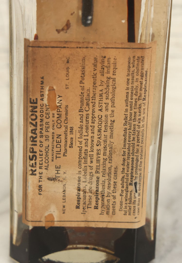 Lot 033 - Antique Tilden's Respirazone Pharmacy Bottle Prepared By The Tilden Company, New Lebanon, New York
