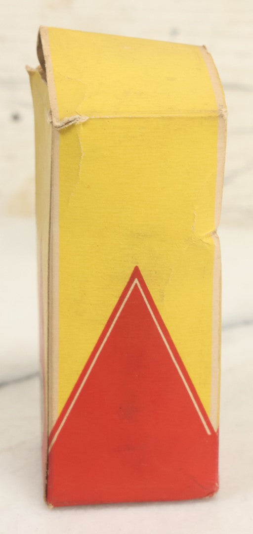 Lot 036 - Antique Dr. A.C. Daniels 14% Alcohol Iron Tonic For Cats And Kittens Bottle In Original Box, Distributed By Dr. A.C. Daniels, Inc., Boston, Massachusetts