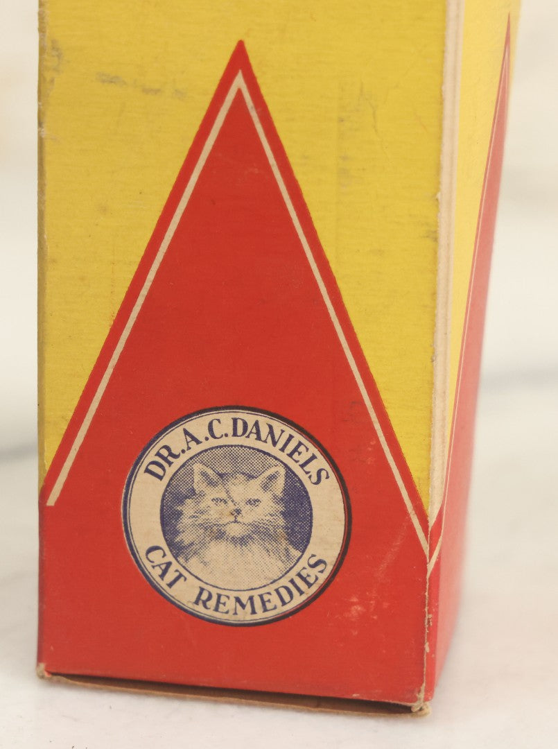 Lot 036 - Antique Dr. A.C. Daniels 14% Alcohol Iron Tonic For Cats And Kittens Bottle In Original Box, Distributed By Dr. A.C. Daniels, Inc., Boston, Massachusetts