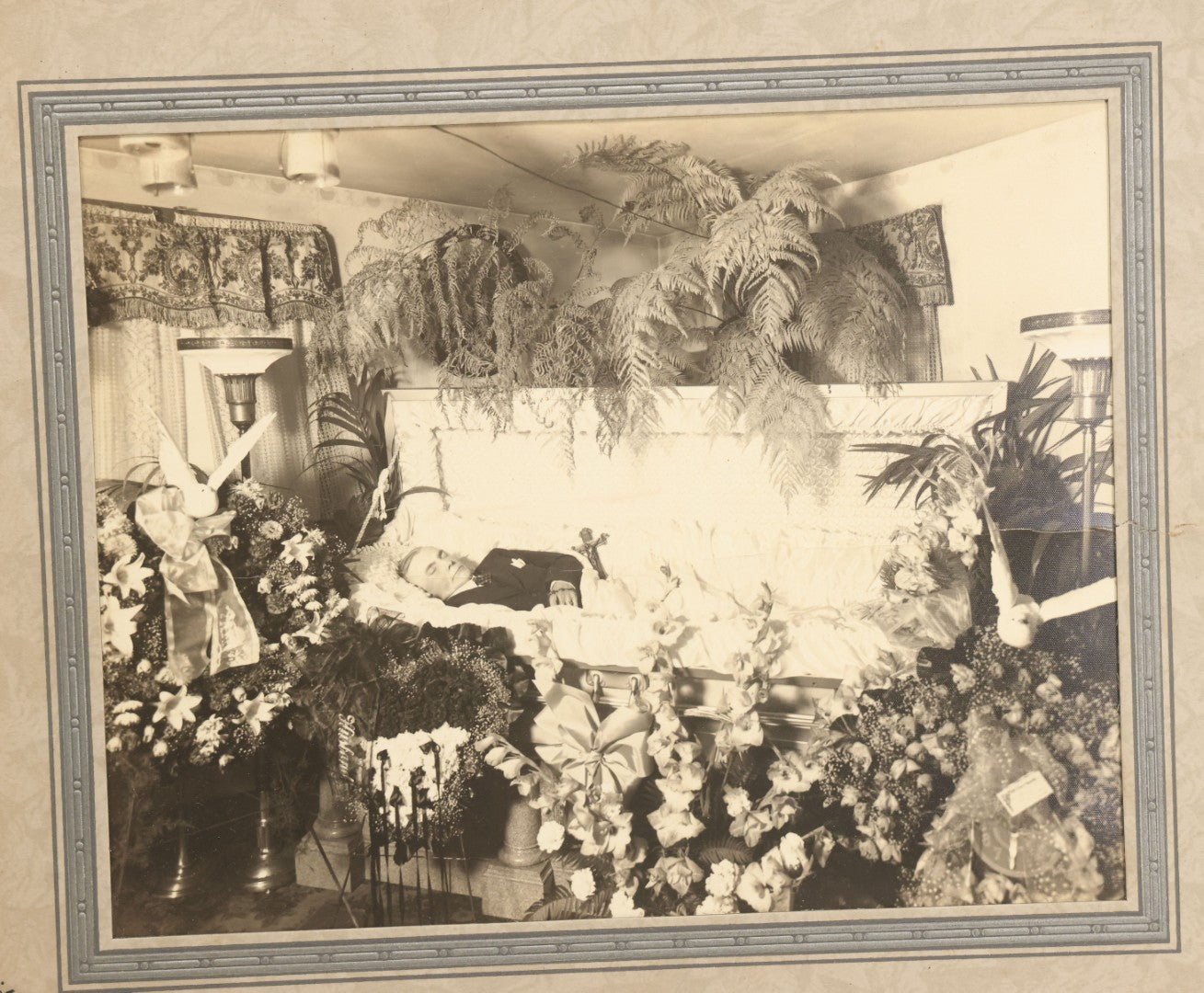Lot 041 - Antique Boarded Photo Of A Man's Funeral, Professionally Framed