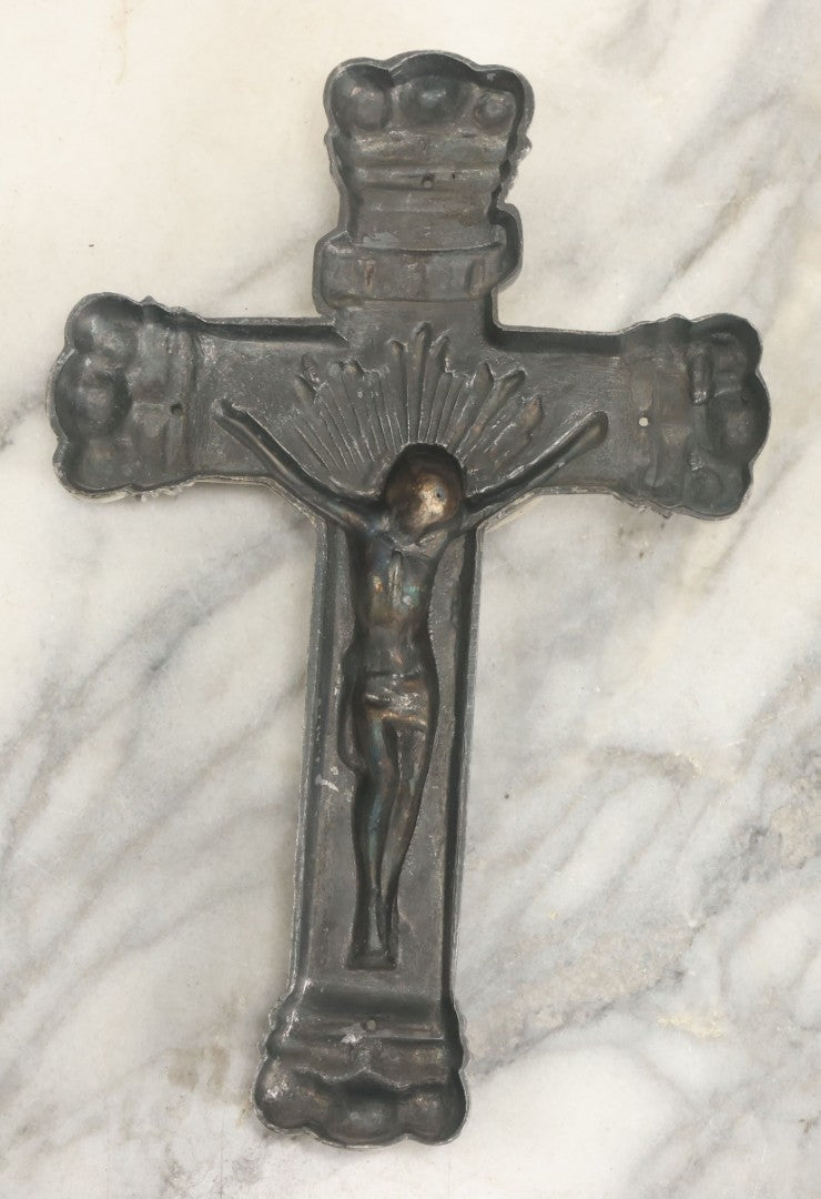 Lot 057 - Vintage Cast Metal Casket Funeral Crucifix (S13 Mark On Verso)