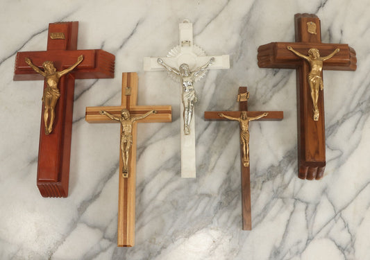 Lot 062 - Grouping Of Five Assorted Wood And Plastic Crucifixes Including Two Last Rites Crucifixes With Contents