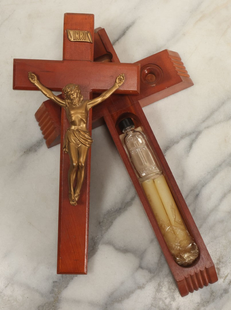 Lot 062 - Grouping Of Five Assorted Wood And Plastic Crucifixes Including Two Last Rites Crucifixes With Contents