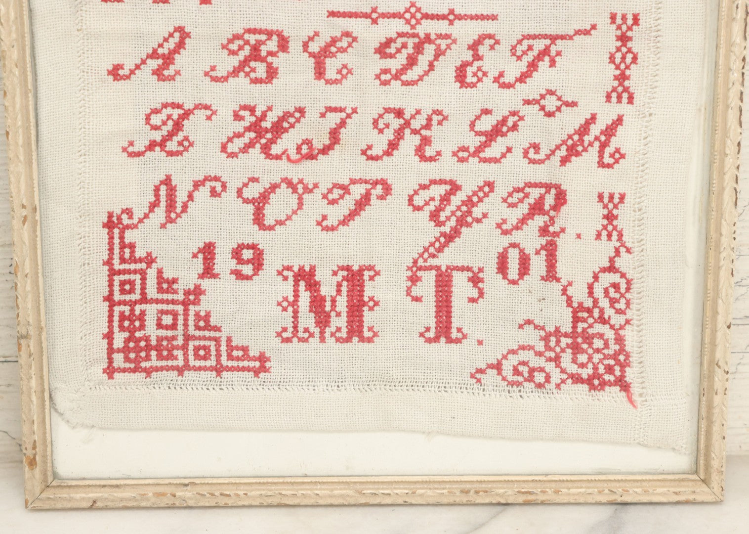 Lot 084 - Antique Needlework Sampler Dated 1901 With M.T. Initials, Red Thread On White, In Frame