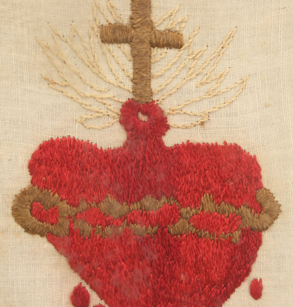 Lot 085 - Antique Embroidered Sacred Heart Religious Decor In Frame