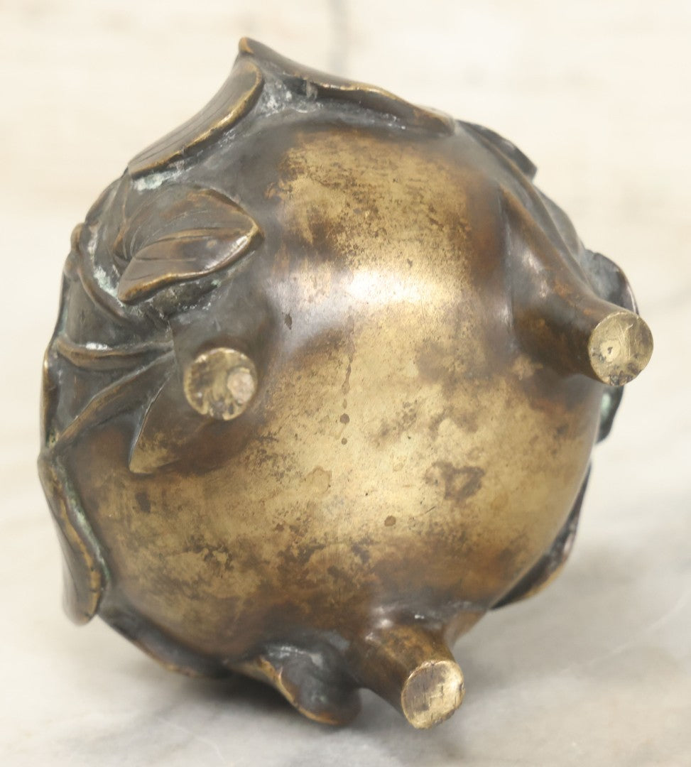 Lot 096 - Antique Asian Bronze Vessel Smudge Pot Incense Bowl With Leaf Motif 