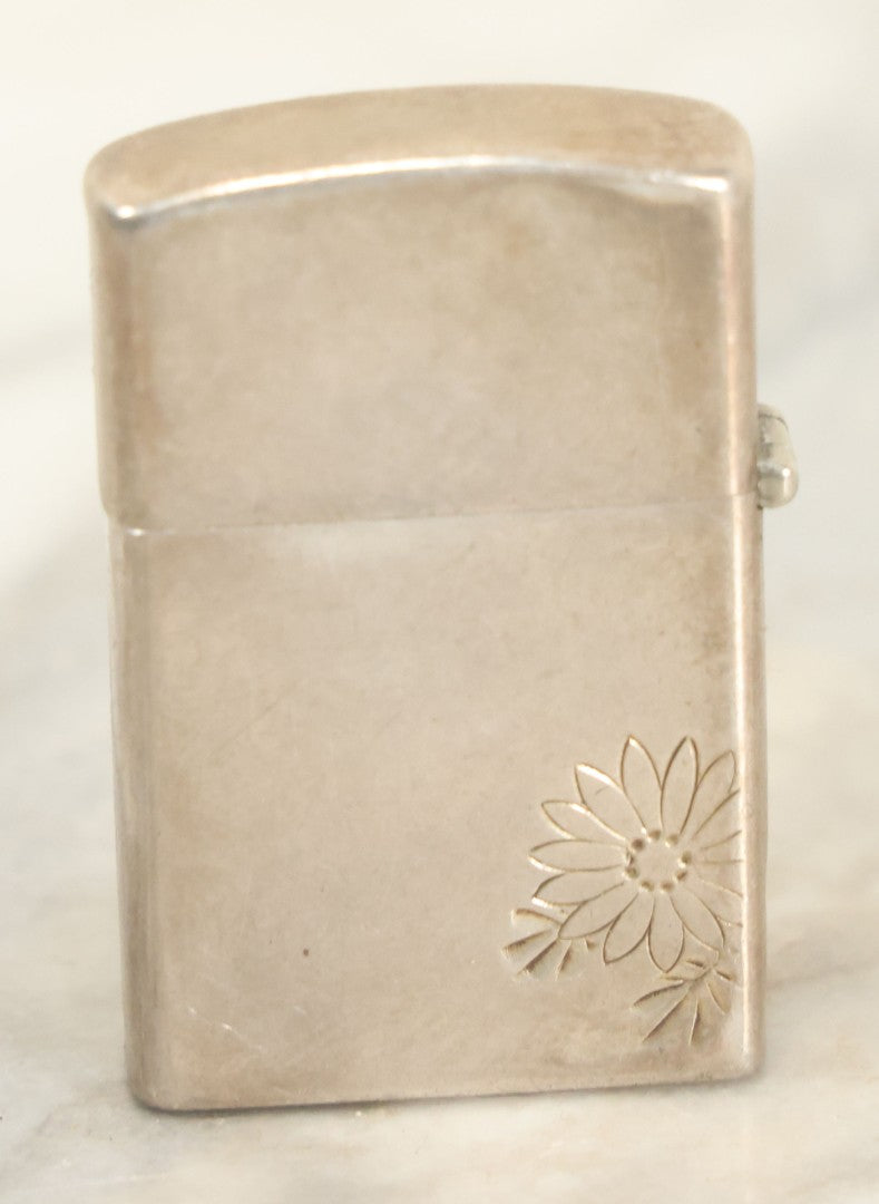 Lot 101 - Vintage Sterling Silver Cigarette Lighter With Etched Flower Motif