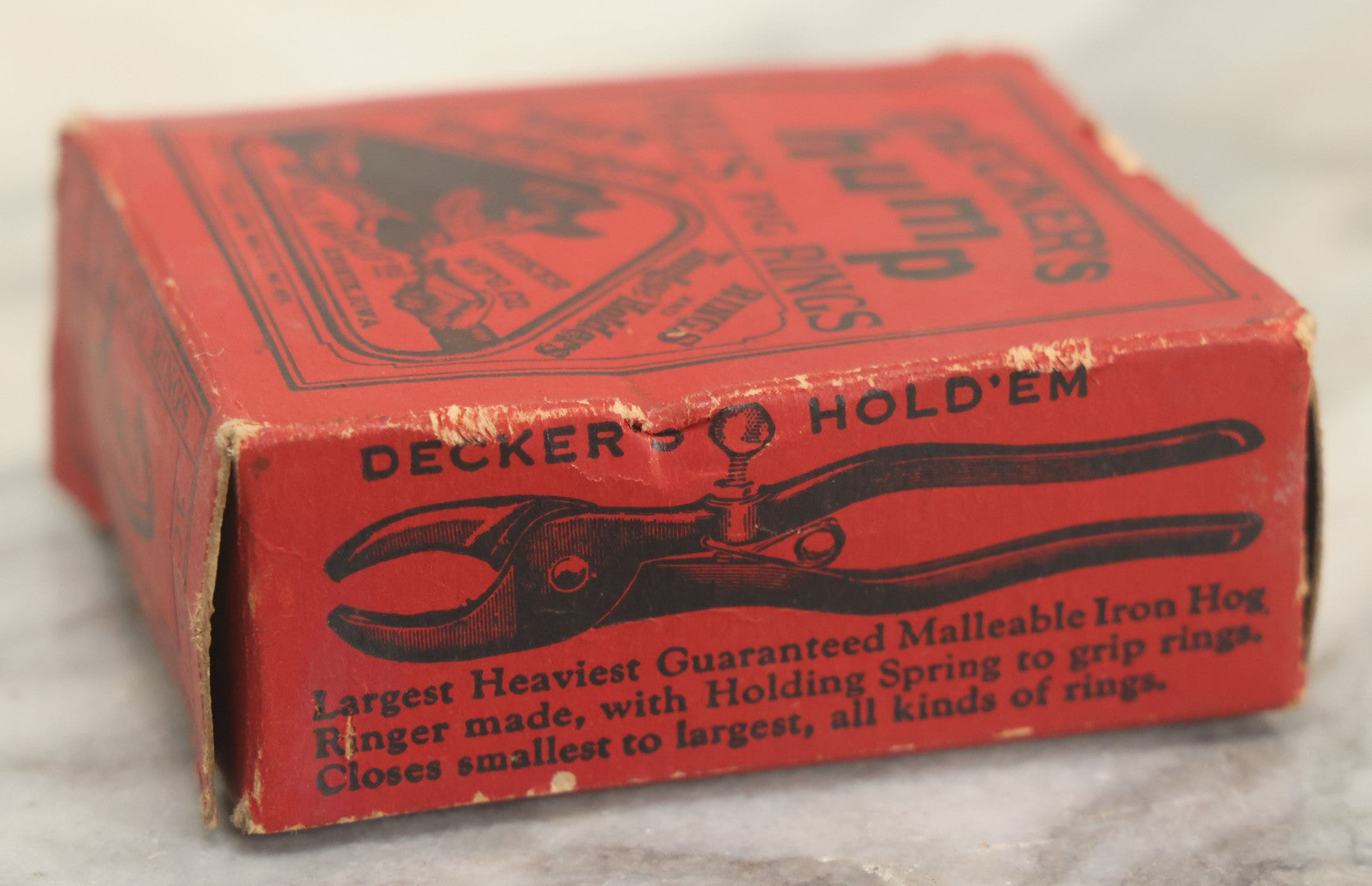 Lot 106 - Vintage Decker's Hump Hill's Copper Pig Nose Rings, No. 1, In Original Advertising Box With Contents, Keokuk, Iowa