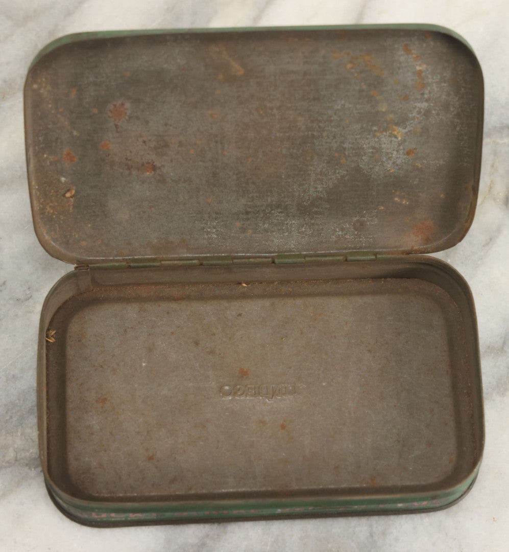 Lot 117 - Vintage Tin Lithograph Lucky Strike Sliced Plug Cigarette Tobacco Tin "It's Toasted," Tin By Tindeco, 