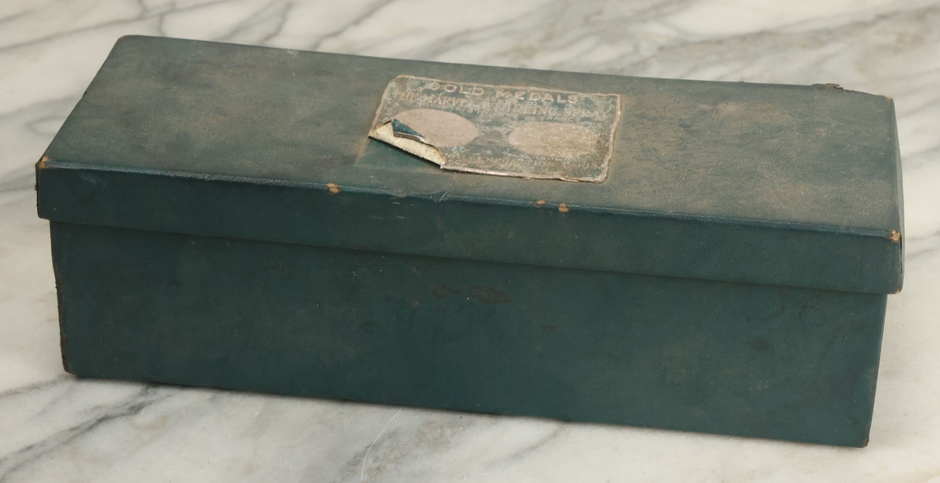 Lot 003 - Antique Medical Device, The Marvel "Whirling" Spray, Cleansing Douche, In Box, Manufactured By The Marvel Co., New Haven, Connecticut, With Original Booklet