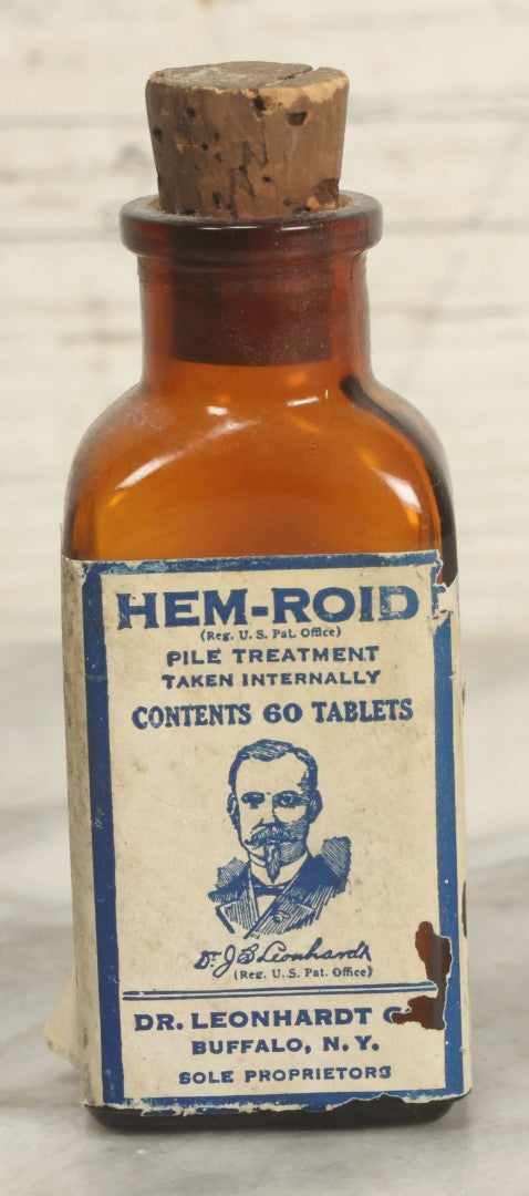 Lot 004 - Antique Hem-Roid Pile Treatment Pill Bottle, With Paper Label, Dr. Leonhardt Co., Buffalo, N.Y.