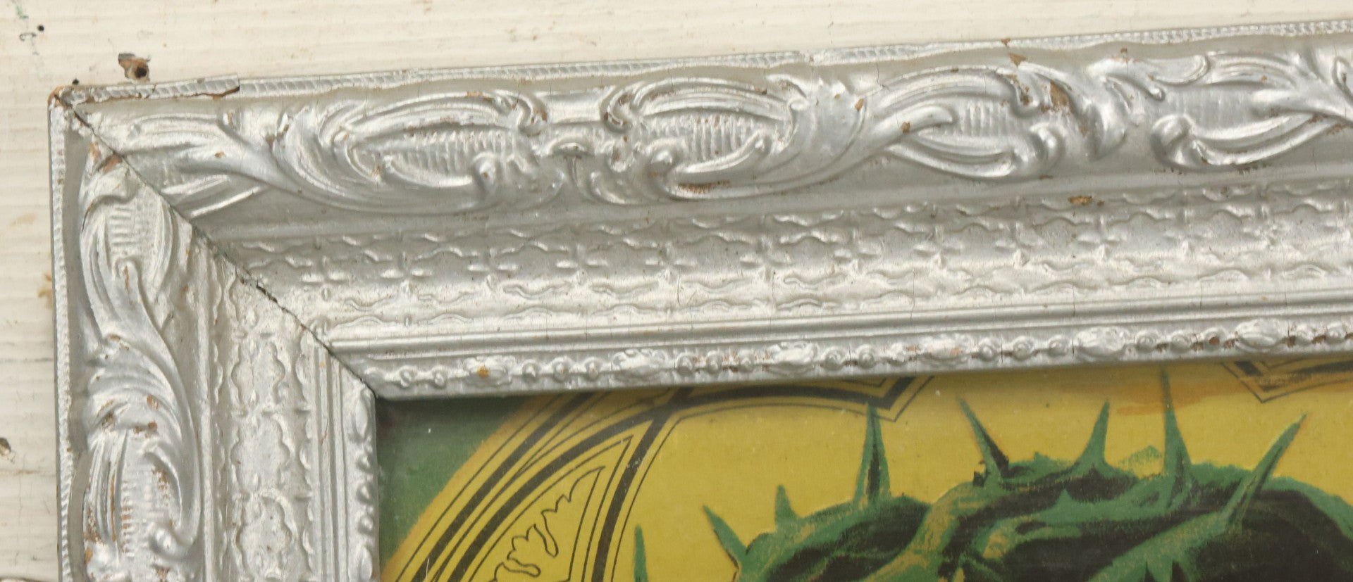 Lot 009 - Antique Chromolithograph Print Of Jesus Christ In Silver Painted Wooden Frame