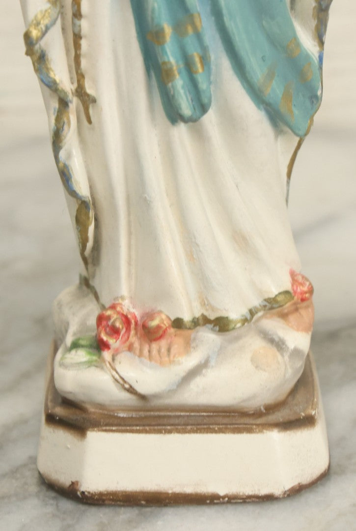 Lot 011 - Vintage Chalkware Praying Virgin Mary Statue