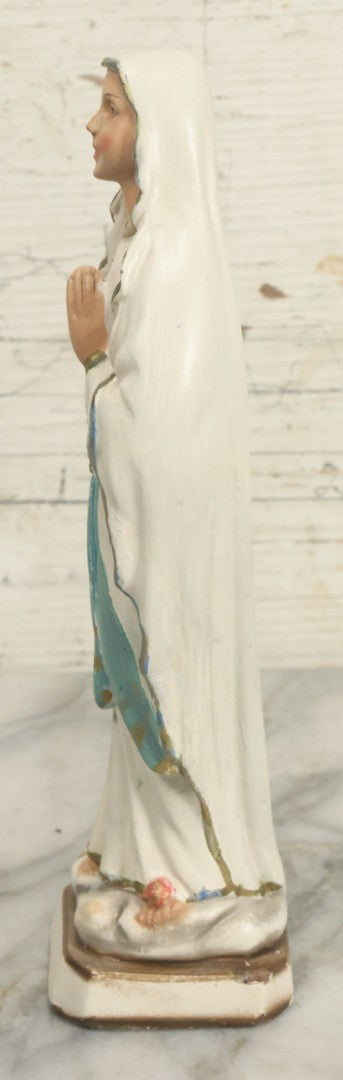 Lot 011 - Vintage Chalkware Praying Virgin Mary Statue