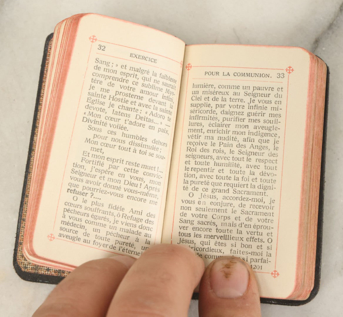Lot 057 - "Le Bijou Des Paroissiens" (The Parishioners Jewel) Miniature Vintage Religious Book With Folio