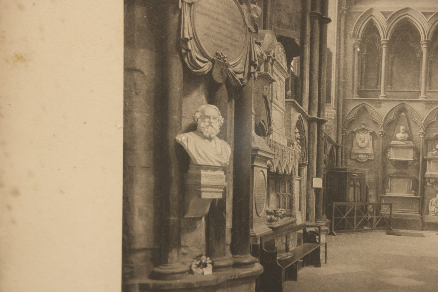 Lot 091 - Antique Framed Photographic Print, The Poet's Corner, Westminster Abbey, London, England, Copyright 1900 By A.W. Elson & Co., Boston, Overall Dimensions 12-1/2" x 9-1/2"