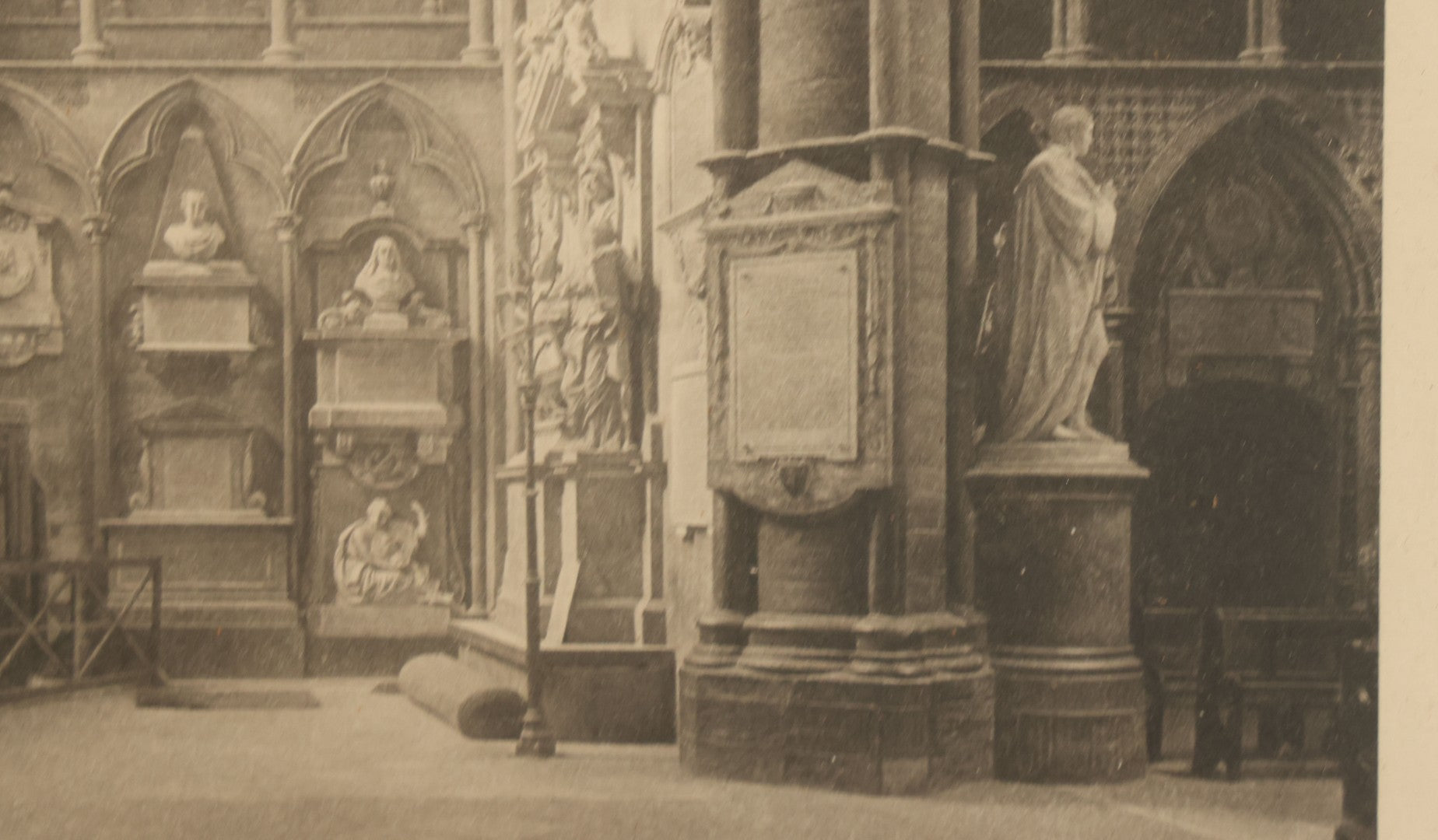 Lot 091 - Antique Framed Photographic Print, The Poet's Corner, Westminster Abbey, London, England, Copyright 1900 By A.W. Elson & Co., Boston, Overall Dimensions 12-1/2" x 9-1/2"