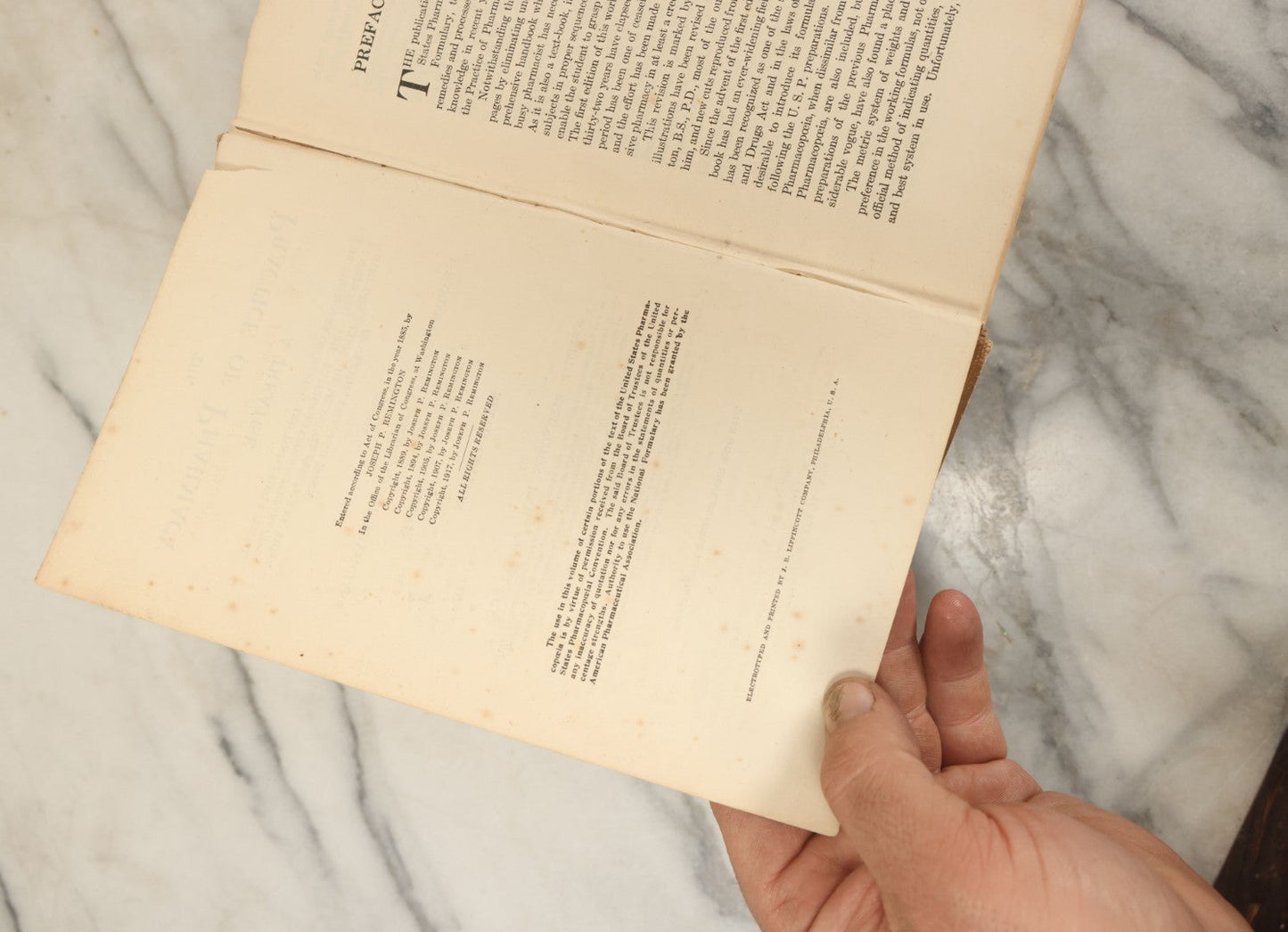 Lot 126 - "The Practice Of Pharmacy, A Treatise" Antique Book By Joseph P. Remington, Sixth Edition, With Over 800 Illustrations, J.B. Lippincott Company, Publishers, Philadelphia & London, 1917