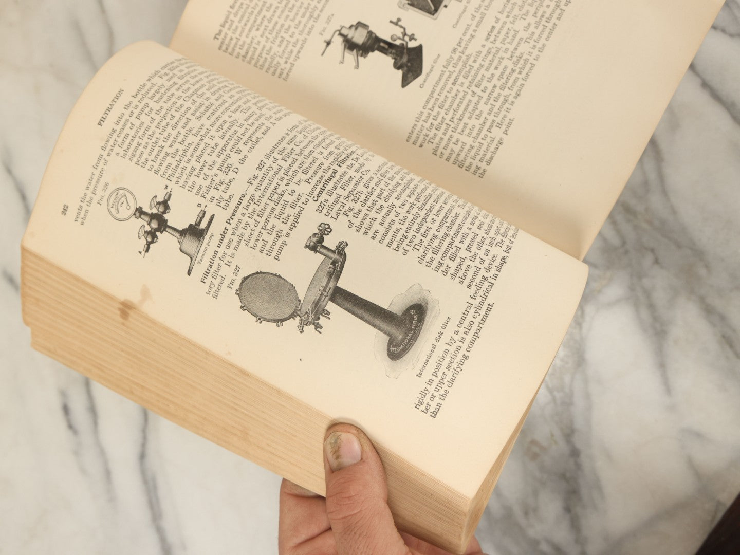 Lot 126 - "The Practice Of Pharmacy, A Treatise" Antique Book By Joseph P. Remington, Sixth Edition, With Over 800 Illustrations, J.B. Lippincott Company, Publishers, Philadelphia & London, 1917