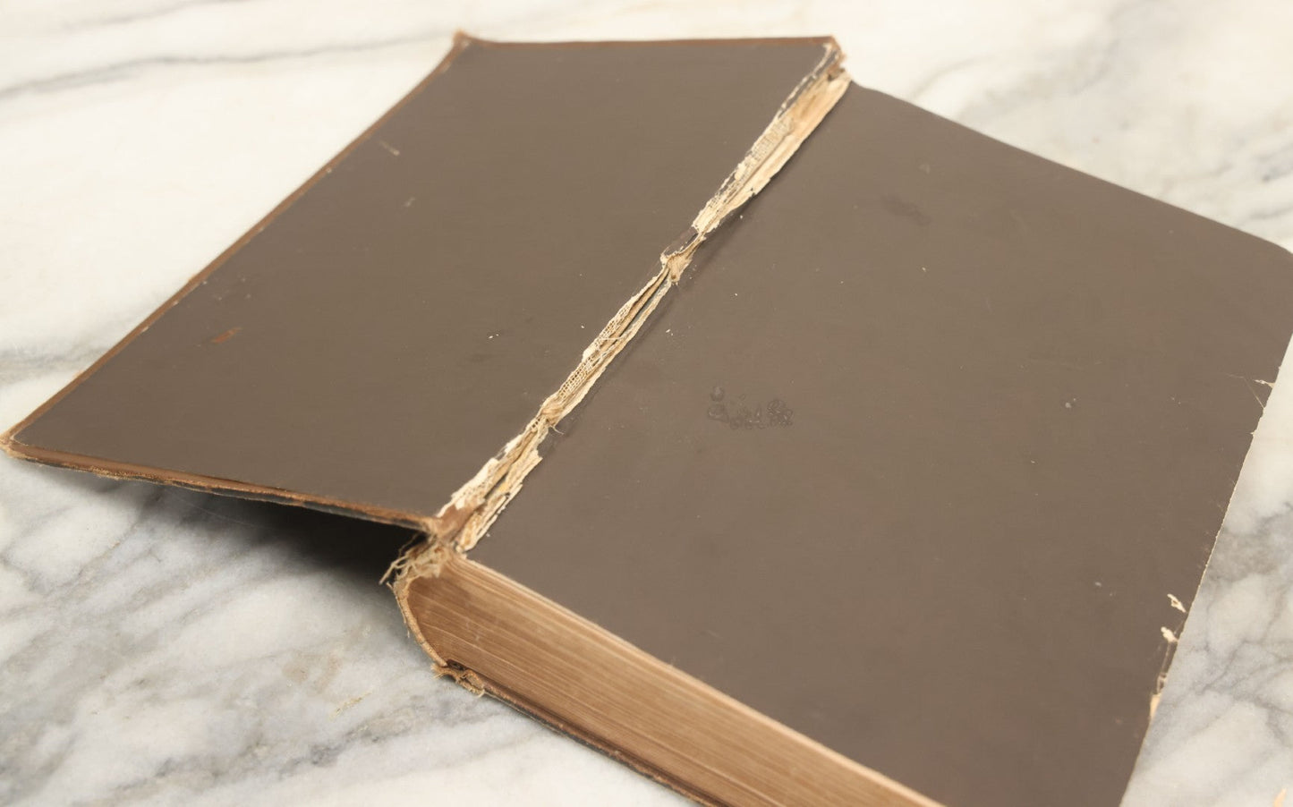 Lot 129 - "The Ladies Of The White House; Or, In The Home Of The Presidents" Antique Book By Laura C. Holloway, Bradley & Company, Philadelphia, And R.H. Curran & Co., Boston, Publishers, 1881, Illustrated