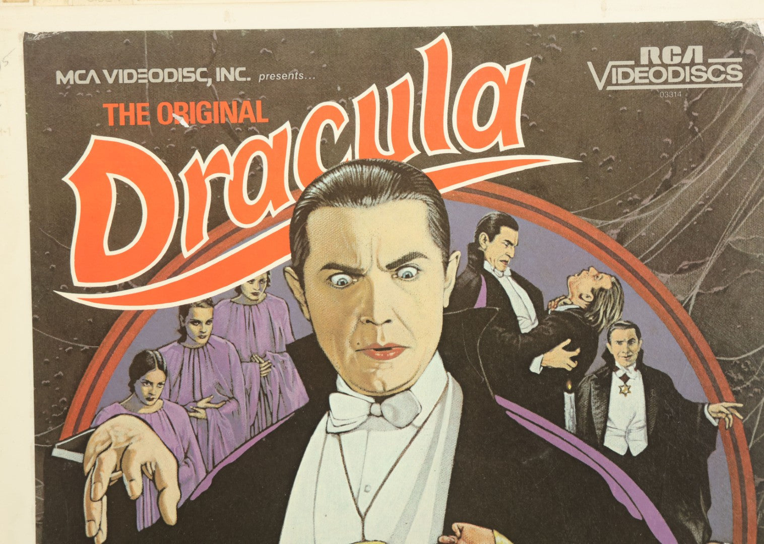 Lot 009 - Vintage Movie Laserdisc Of The Original "Dracula" (1931) Starring Bela Lugosi, R.C.A. Videodiscs / M.C.A. Videodiscs Inc., Copyright 1983