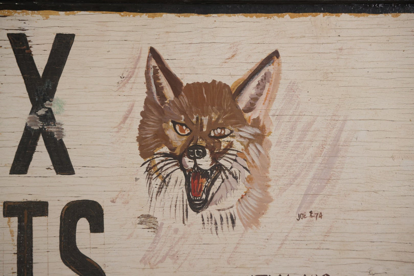 Vintage Handpainted Doublesided Fox Guests Hotel Sign With Painted Fox Head Graphic, 1421 Central Ave Ocean City New Jersey, Artist Signed Joe E., 1974, With Hanging Hooks, 25" x 15-1/4"