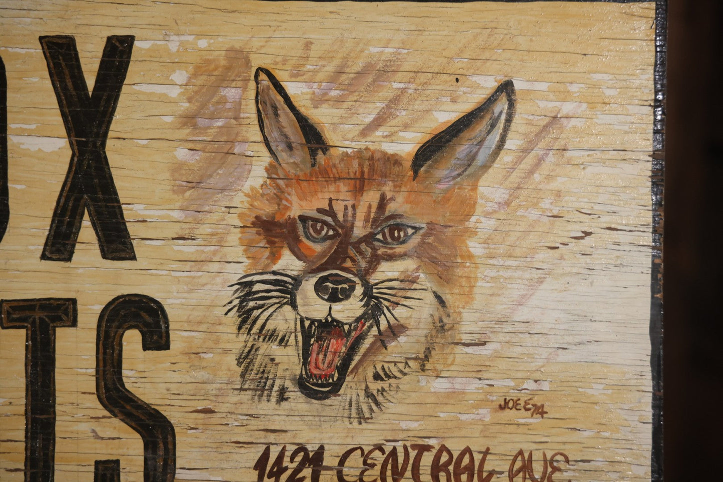 Vintage Handpainted Doublesided Fox Guests Hotel Sign With Painted Fox Head Graphic, 1421 Central Ave Ocean City New Jersey, Artist Signed Joe E., 1974, With Hanging Hooks, 25" x 15-1/4"