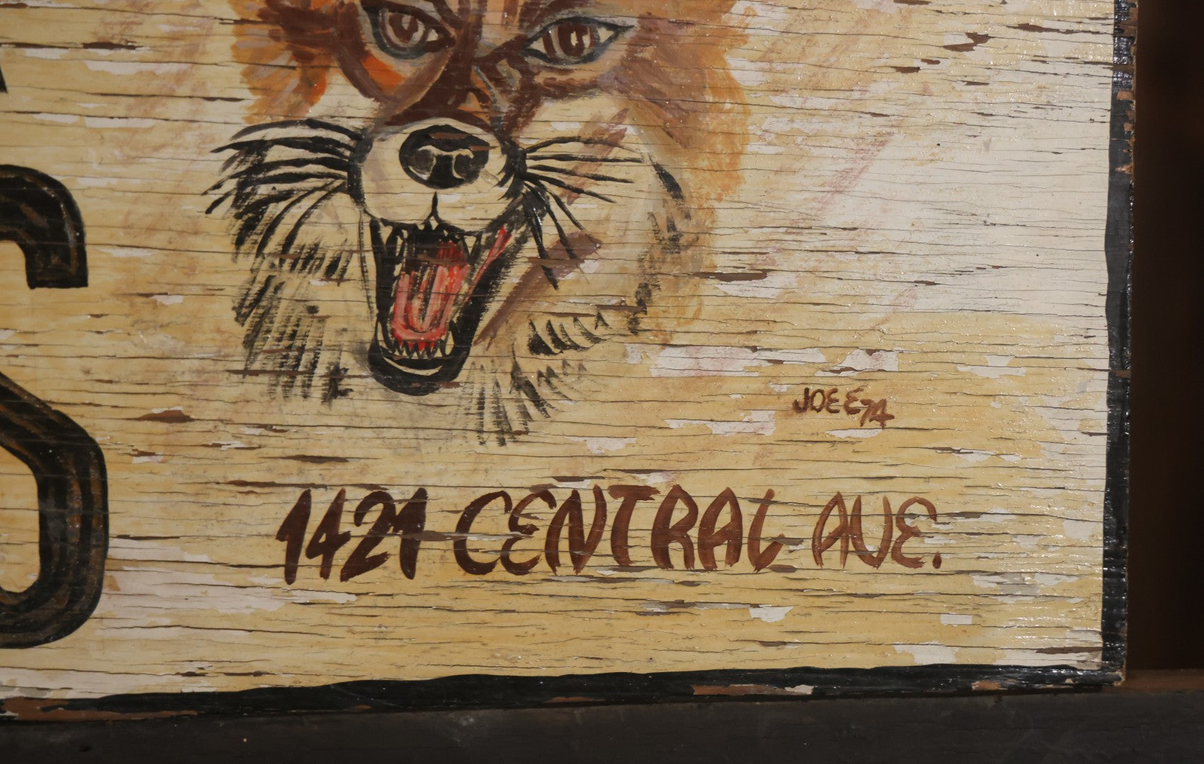 Vintage Handpainted Doublesided Fox Guests Hotel Sign With Painted Fox Head Graphic, 1421 Central Ave Ocean City New Jersey, Artist Signed Joe E., 1974, With Hanging Hooks, 25" x 15-1/4"