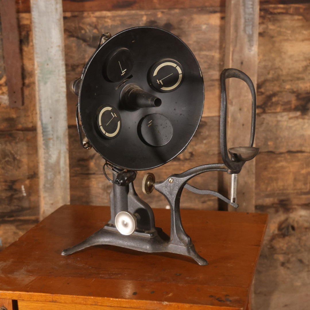 Antique Ophthalmometer, Optomety Eye Test Medical Device, Manufactured By American Optical Company, Southbridge, Massachusetts, Untested
