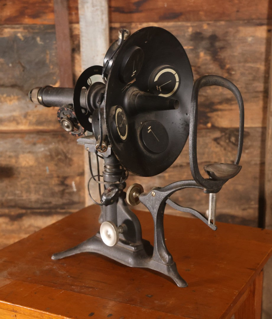 Antique Ophthalmometer, Optomety Eye Test Medical Device, Manufactured By American Optical Company, Southbridge, Massachusetts, Untested