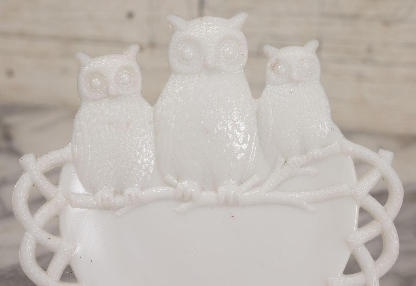 Lot 037 - Antique Westmoreland Milk Glass Character Plate With Three Owls, Marked Patented July 2, 1901
