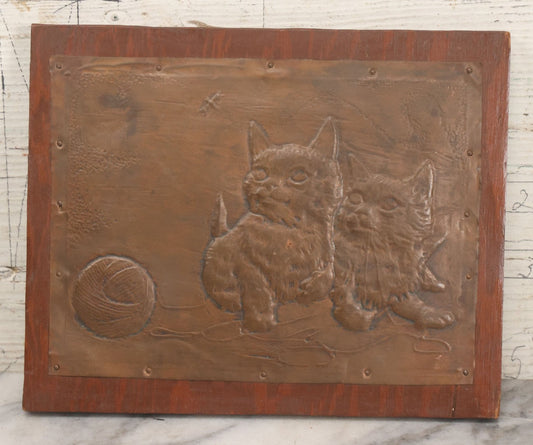 Lot 039 - Vintage Hammered Copper Cat Plaque Of Two Kittens Watching A Dragonfly, Mounted To Wood, 9" x 7-1/4"