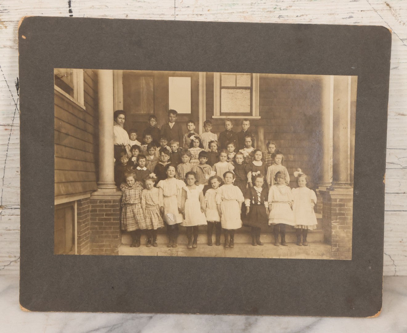 Lot 096 - Grouping Of Three Antique School Class Photos Including A Boarded Photograph Of Students And Their Teacher And Two Unmounted Photos Of The Integrated Upper Grades Of A Two Room Schoolhouse
