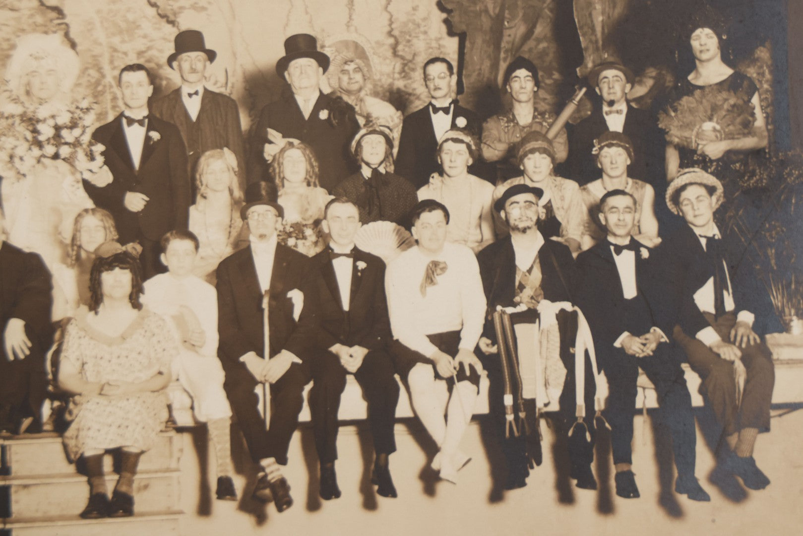 Lot 111 - Antique Boarded Photograph Of Full Cast Of A Stage Play Posing On Set, All Rows - Men And Women - Performed By Men In Costume, Pomeroy's, Photographers, Reading, Pennsylvania