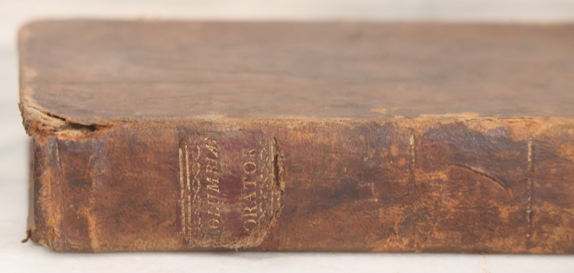 Lot 141 - "The Columbia Orator: Containing A Variety Of Original And Selected Pieces [...] To Improve Youth And Others In The [...] Art Of Elequence" Early Antique Book By Caleb Bingham, 15th Edition, Printed By Manning & Loring, Boston, April 1812
