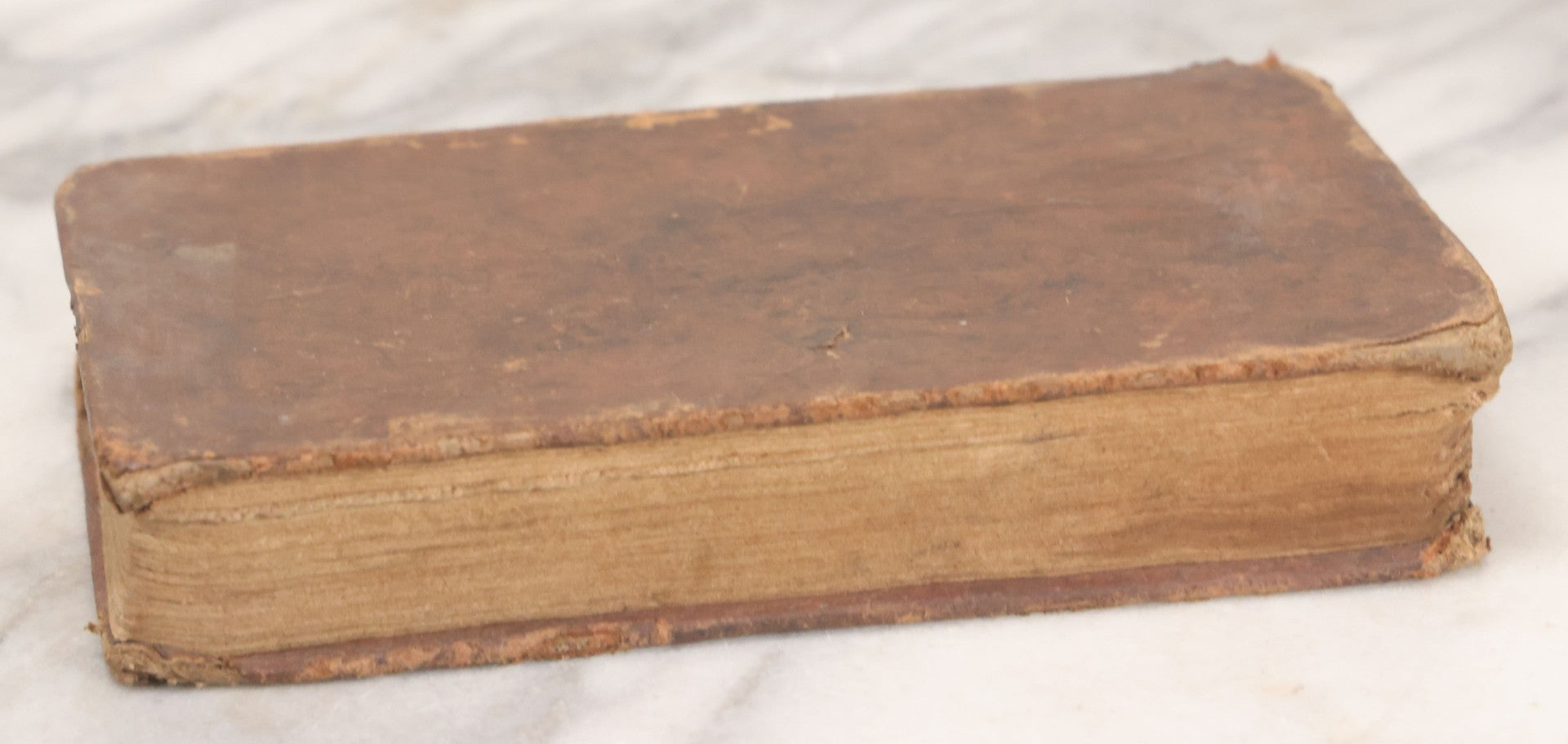 Lot 141 - "The Columbia Orator: Containing A Variety Of Original And Selected Pieces [...] To Improve Youth And Others In The [...] Art Of Elequence" Early Antique Book By Caleb Bingham, 15th Edition, Printed By Manning & Loring, Boston, April 1812